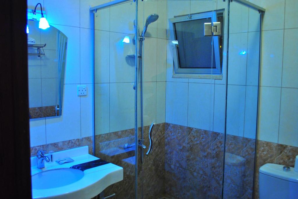 Koupelna v ubytování Al Qidra Hotel & Suites Aqaba