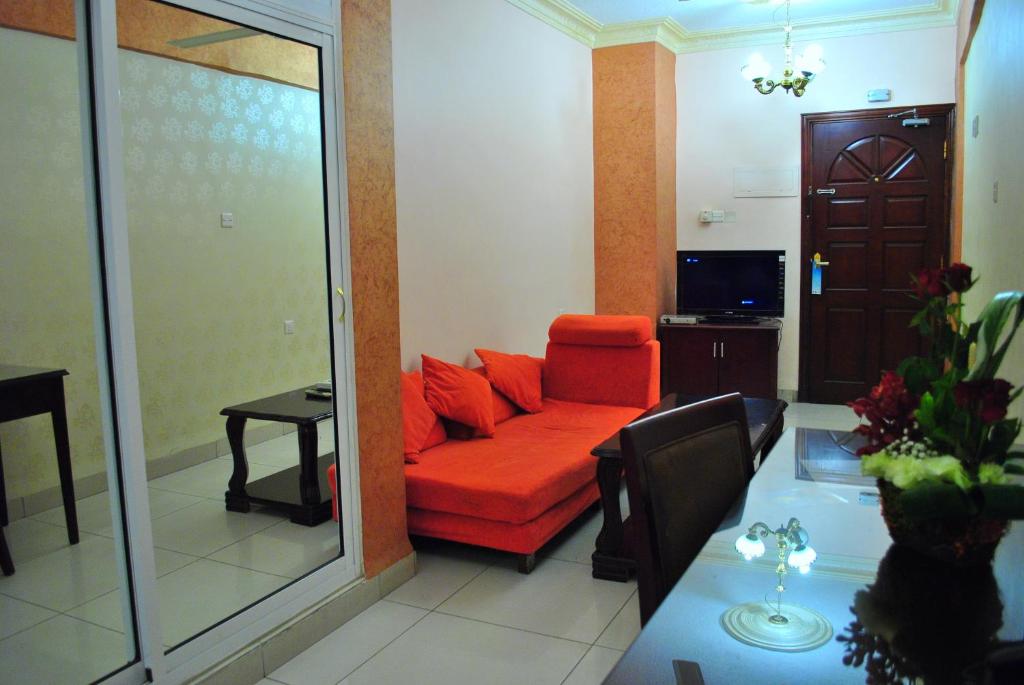 TV a/nebo společenská místnost v ubytování Al Qidra Hotel & Suites Aqaba