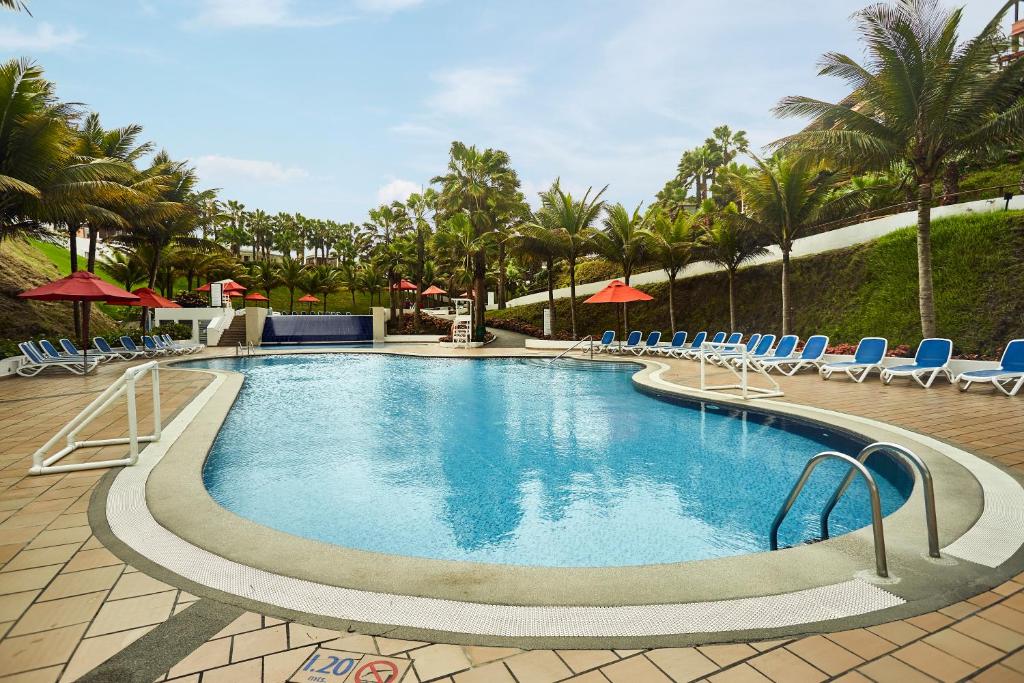 Bazén v ubytování Royal Decameron Mompiche - All Inclusive nebo v jeho okolí