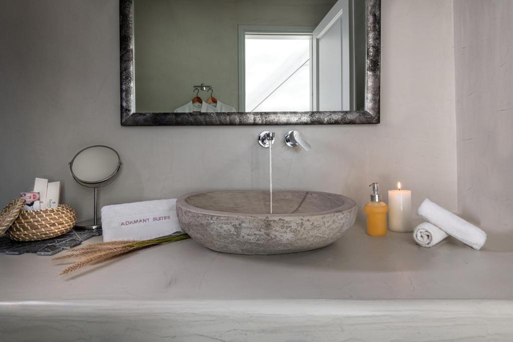 A bathroom at Adamant Suites