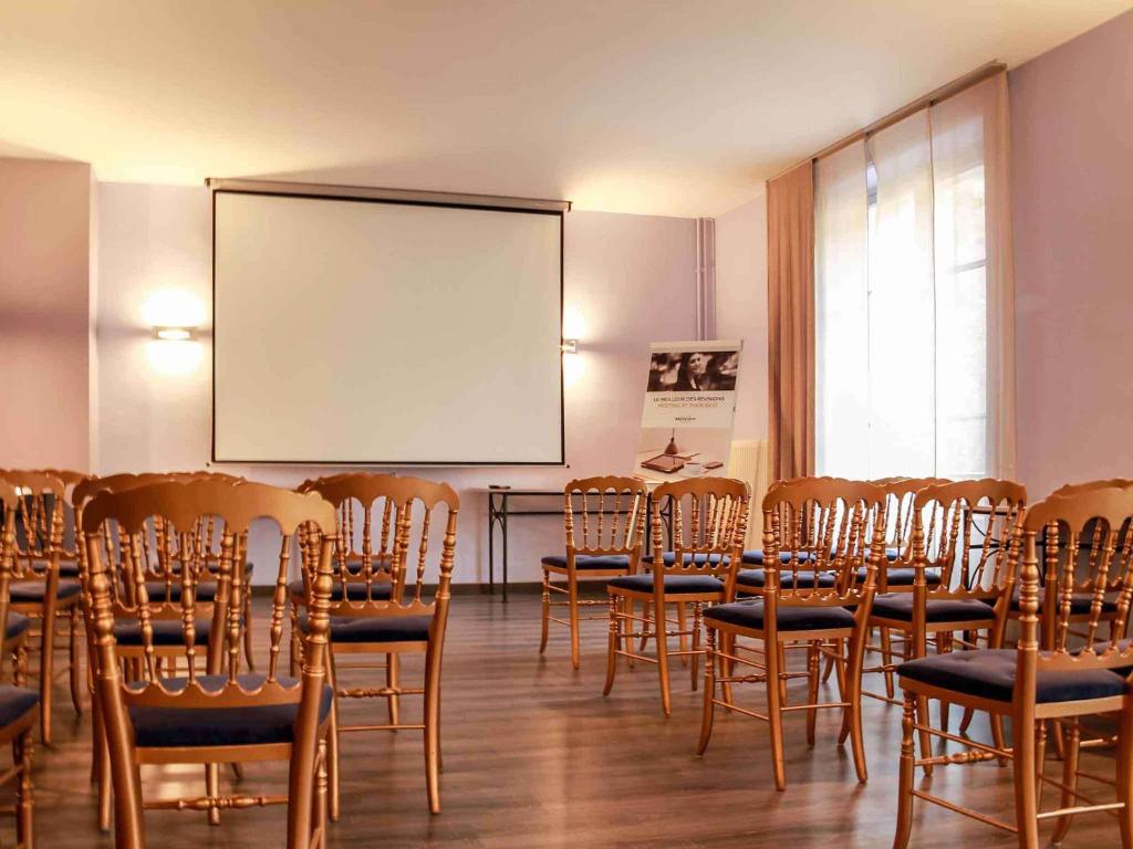 Konferenční prostory v ubytování Hôtel Mercure Saint-Nectaire Spa & Bien-être