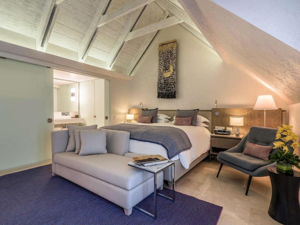 Posezení v ubytování Sofitel Legend Santa Clara Cartagena