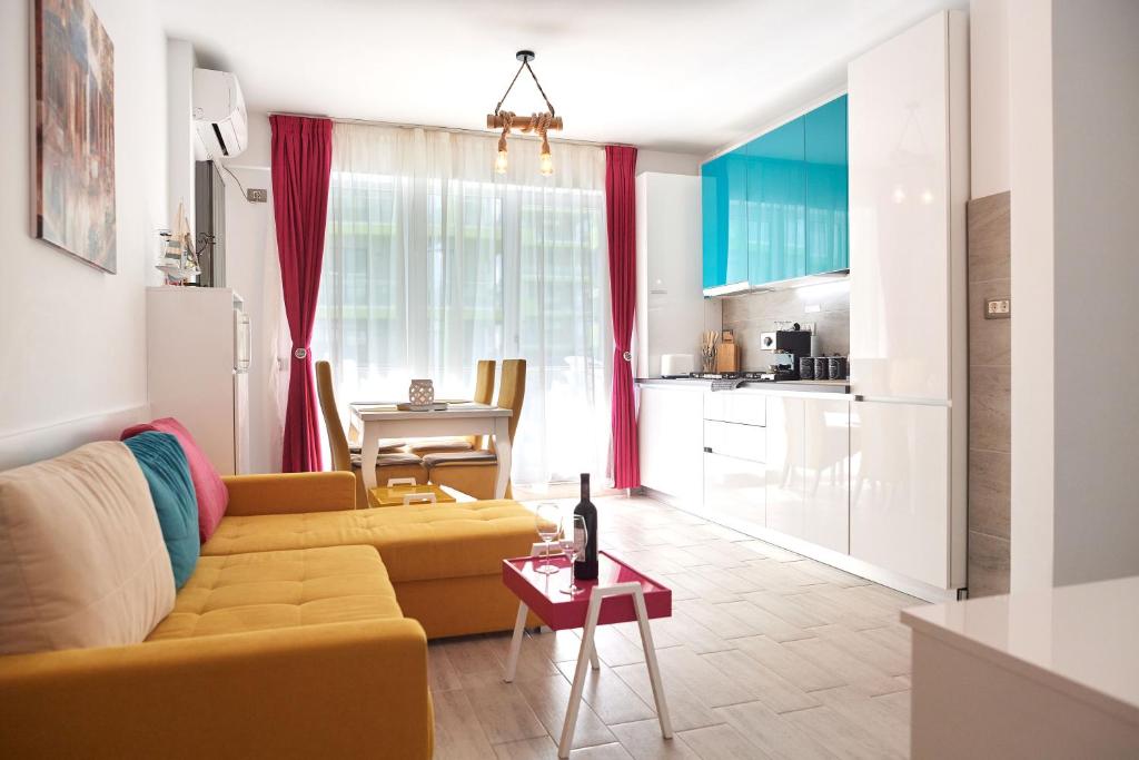Alezzi Beach Resort - apartament cu vedere la mare, 3 camere