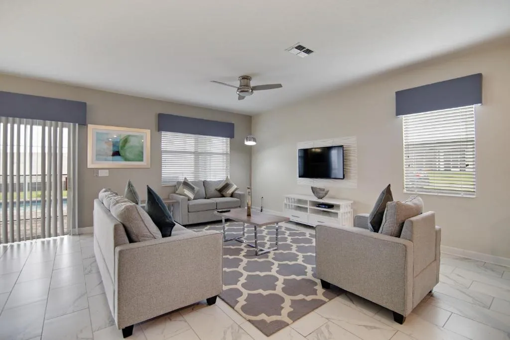 HUGE 9-Bed ChampionsGate Resort Home-1533FD, Davenport, Statele Unite ale Americii