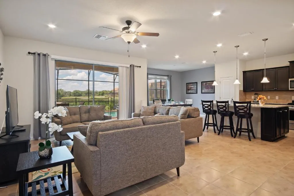 Spacious 5Bd Pool Hm w/ Spa, WiFi-Solterra 5441, Davenport, Statele Unite ale Americii