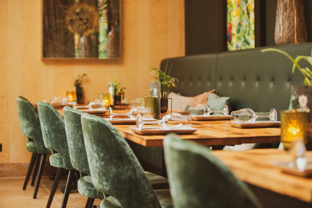 Een zitgedeelte bij Grand Boutique Hotel-Restaurant Huis Vermeer