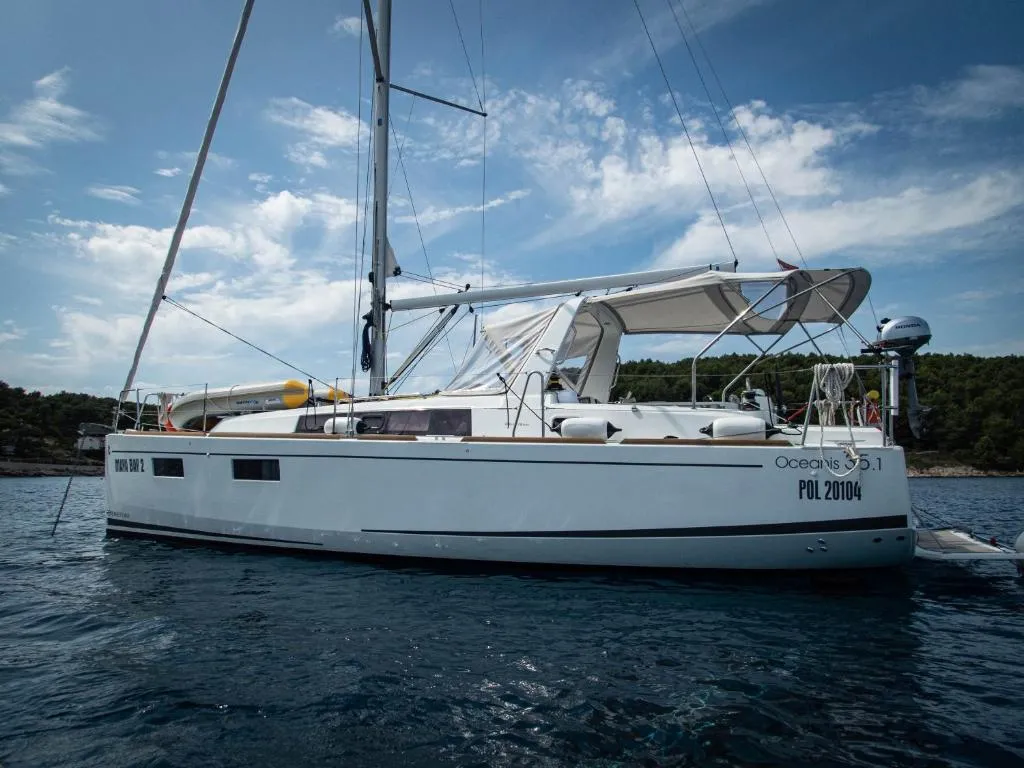 Beneteau Oceanis 35.1- Maya Bay 2, Split, Croaţia