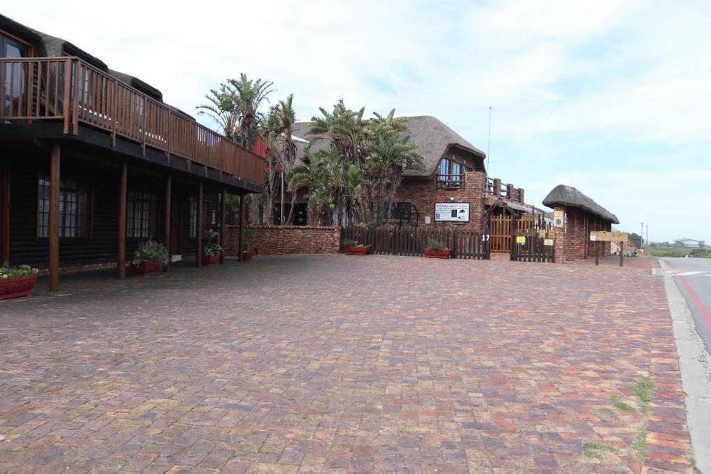 Myoli Beach Lodge - Image 24