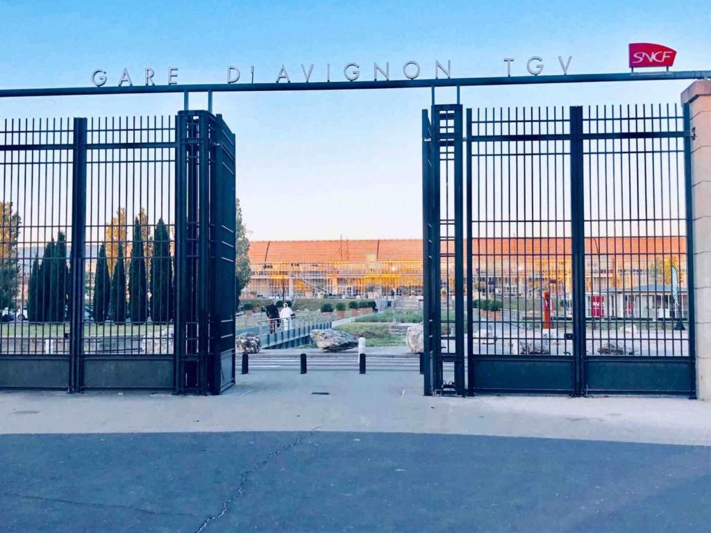 Premiere Classe Avignon Courtine Gare TGV - Resim 28