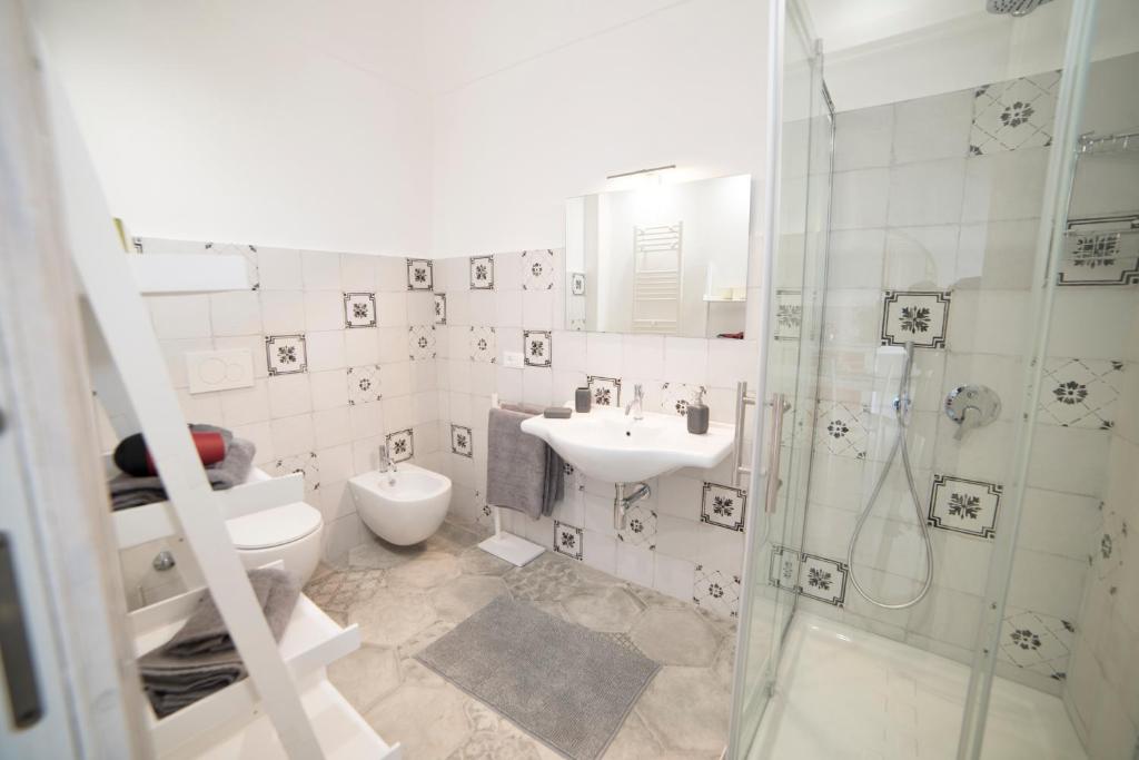 Koupelna v ubytování Aria di Vico Aparthotel