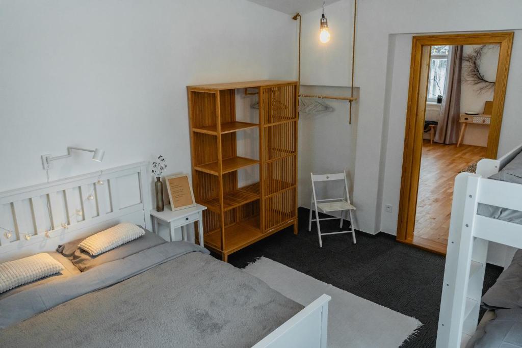 Postel nebo postele na pokoji v ubytování Stará Škola Hedeč