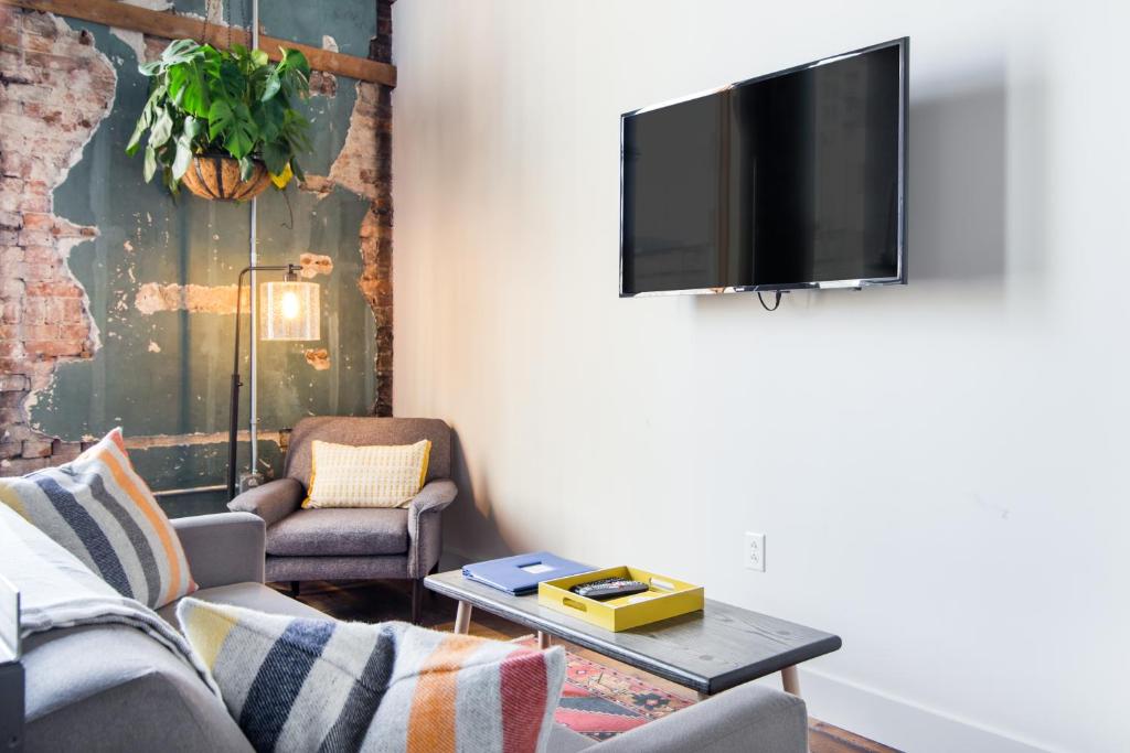 506 Lofts photo