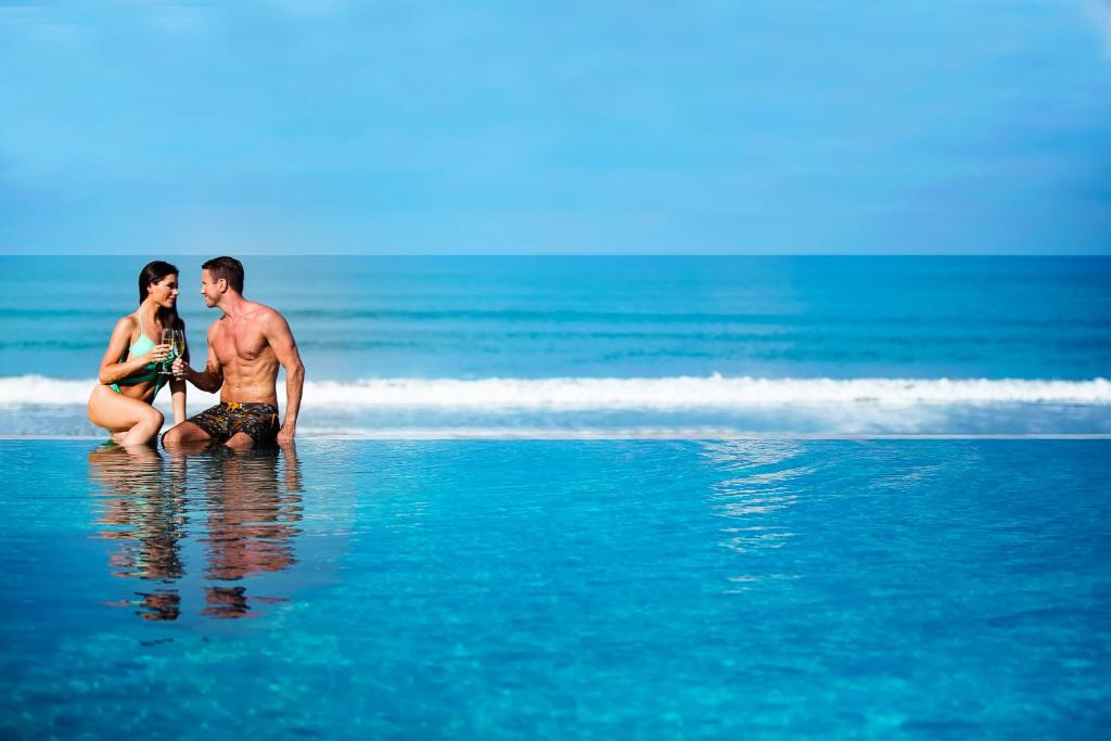 Hosté ubytování The Seminyak Beach Resort & Spa