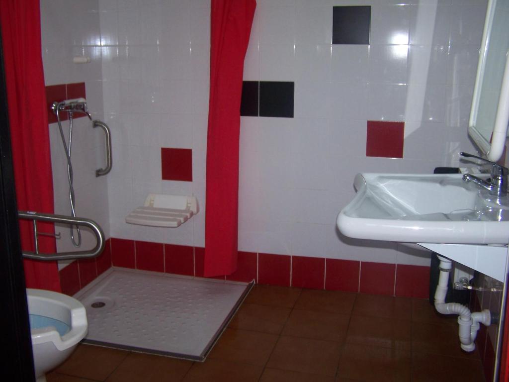 Koupelna v ubytování Bilbao Akelarre Hostel