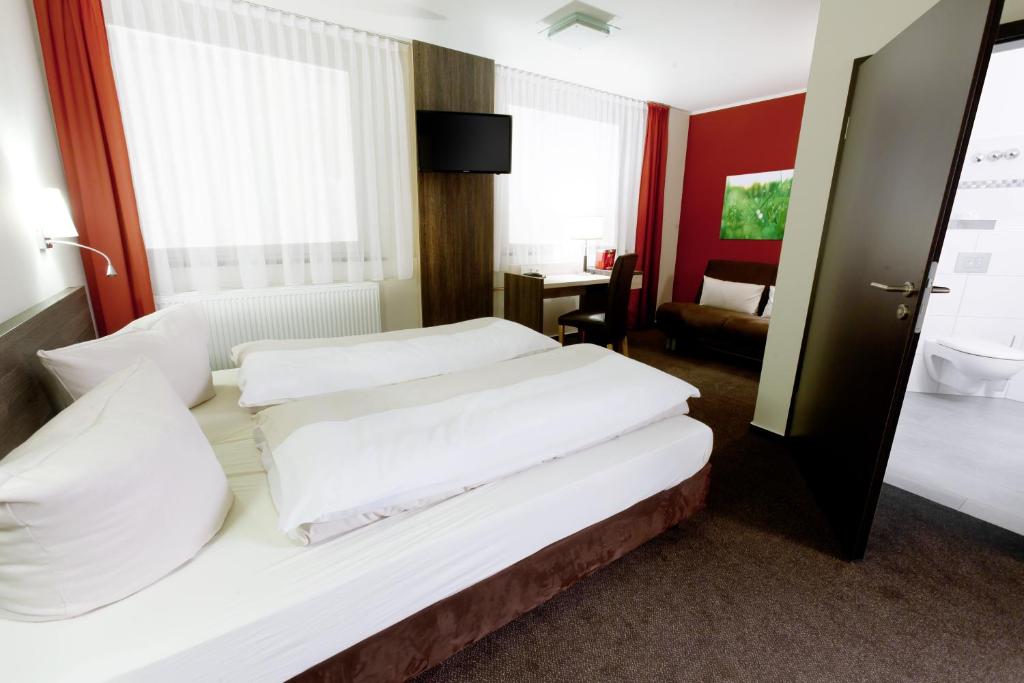 Hotel Pfennigskrug - Standard Queen Room