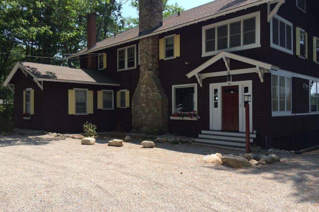 Winnipesaukee Lakefront Home in Winter Harbor