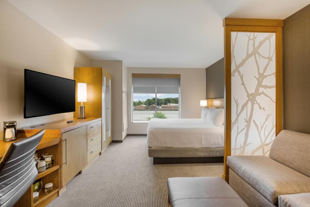 Hyatt Place Hampton Convention Center photo