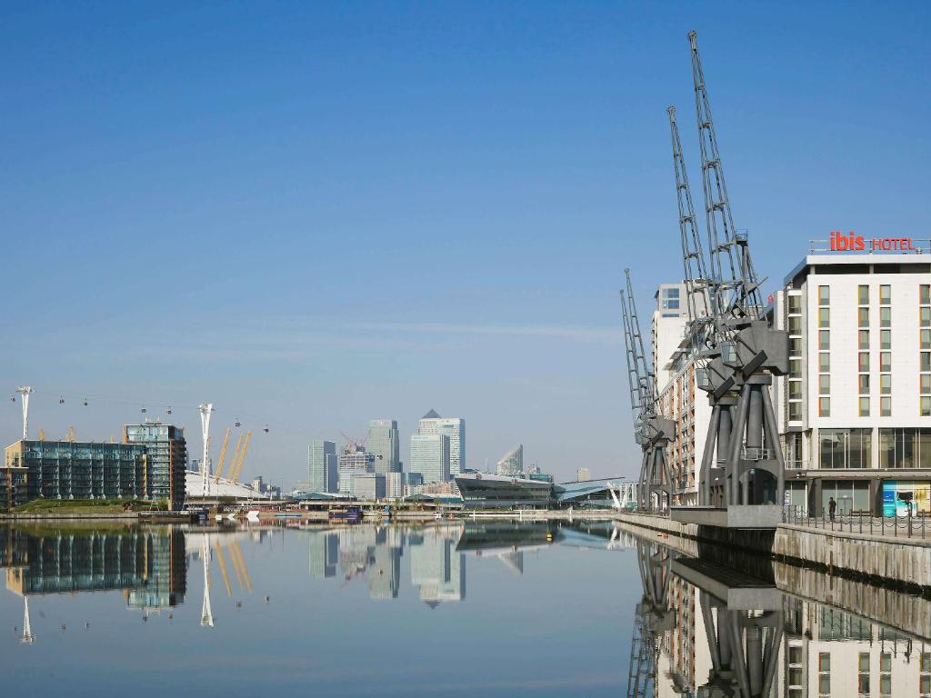 ibis London Excel-Docklands photo