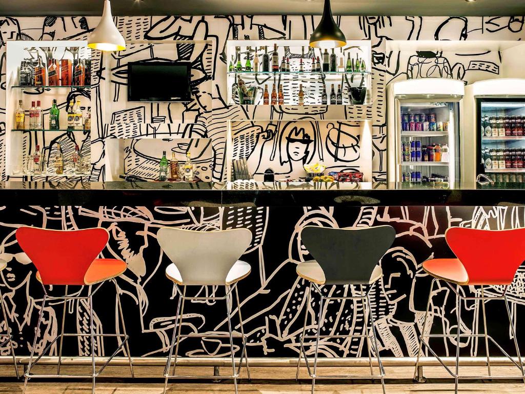  ibis Macae
