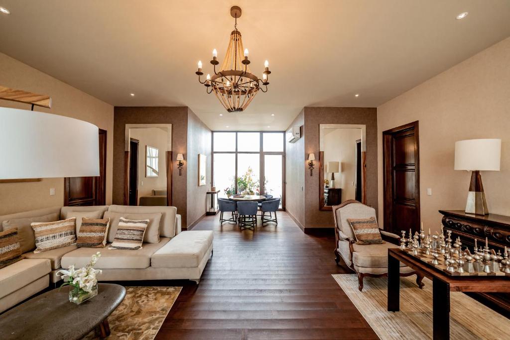 Posezení v ubytování Casa Raíces Hotel Luxury & Viñedo