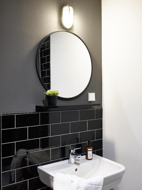 PHNX Aparthotel Hamburg - Resim 18