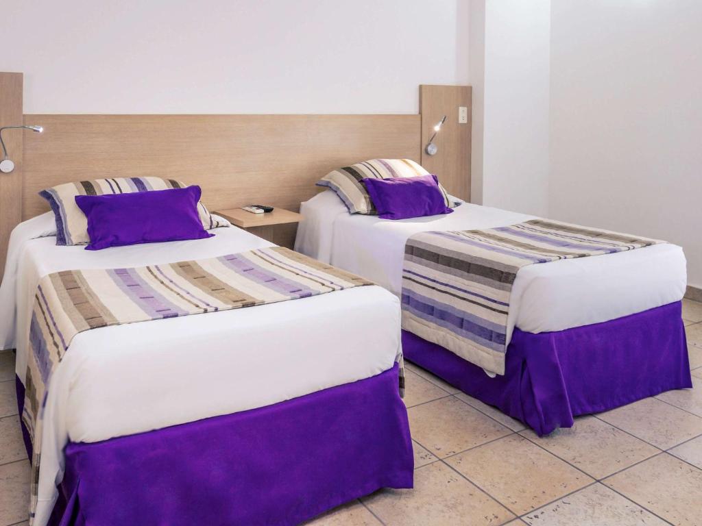  Mercure Santos