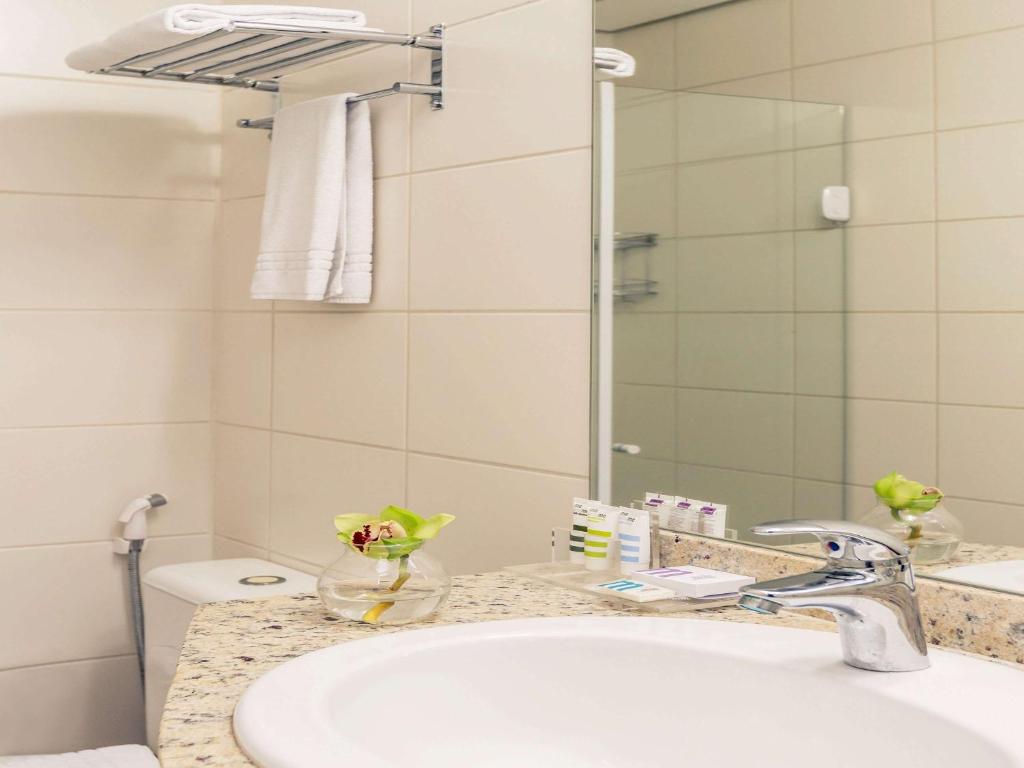  Mercure Santos