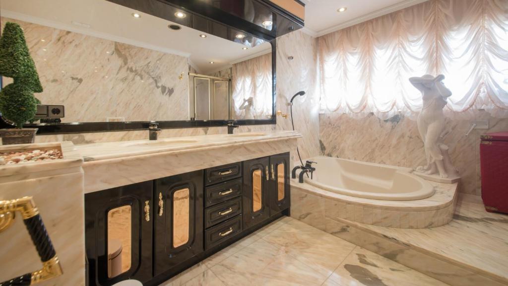A bathroom at R60 Casa Sendo