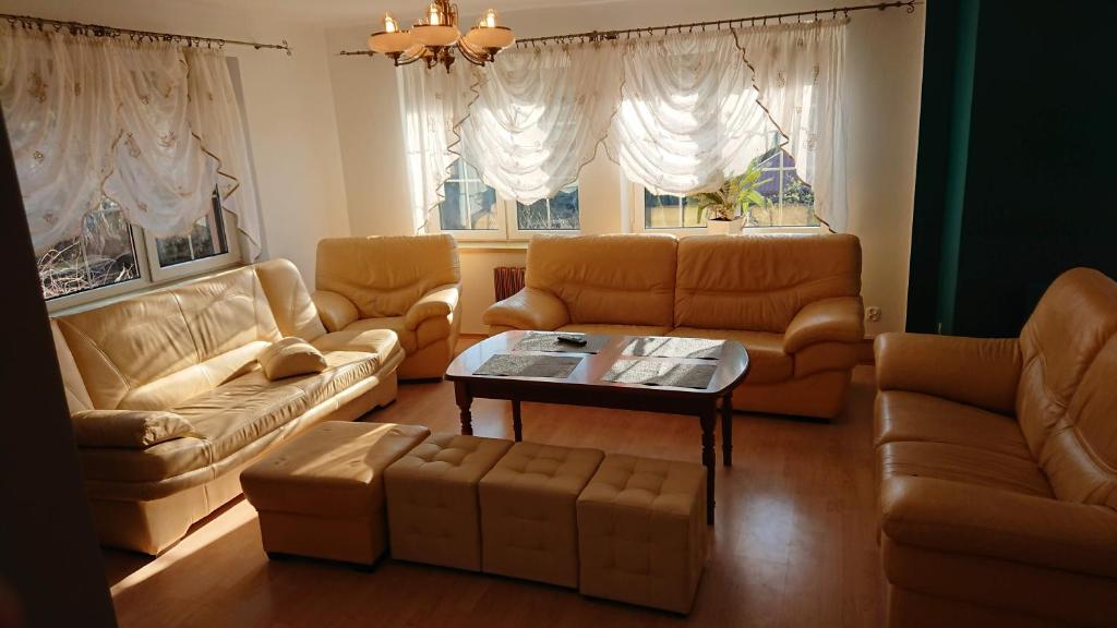 Posedenie v ubytovaní BASTÓWKA 2 Apartamenty