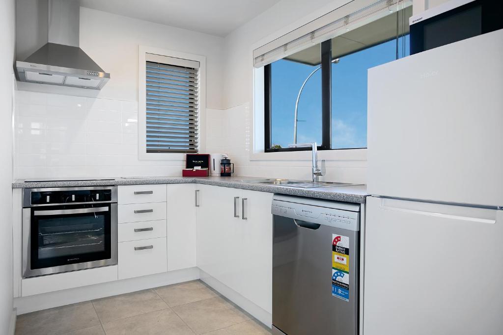 Acacia Lake View Motel - Resim 34