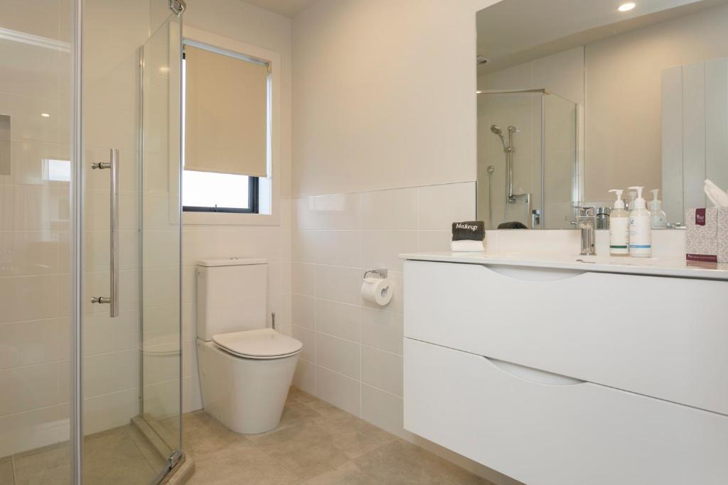 Acacia Lake View Motel - Resim 25