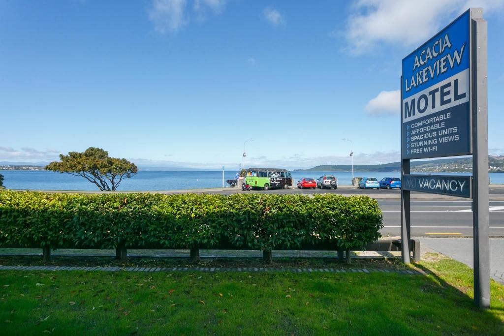 Acacia Lake View Motel - Resim 19