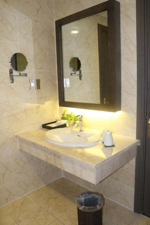 Koupelna v ubytování Muong Thanh Luxury Can Tho Hotel
