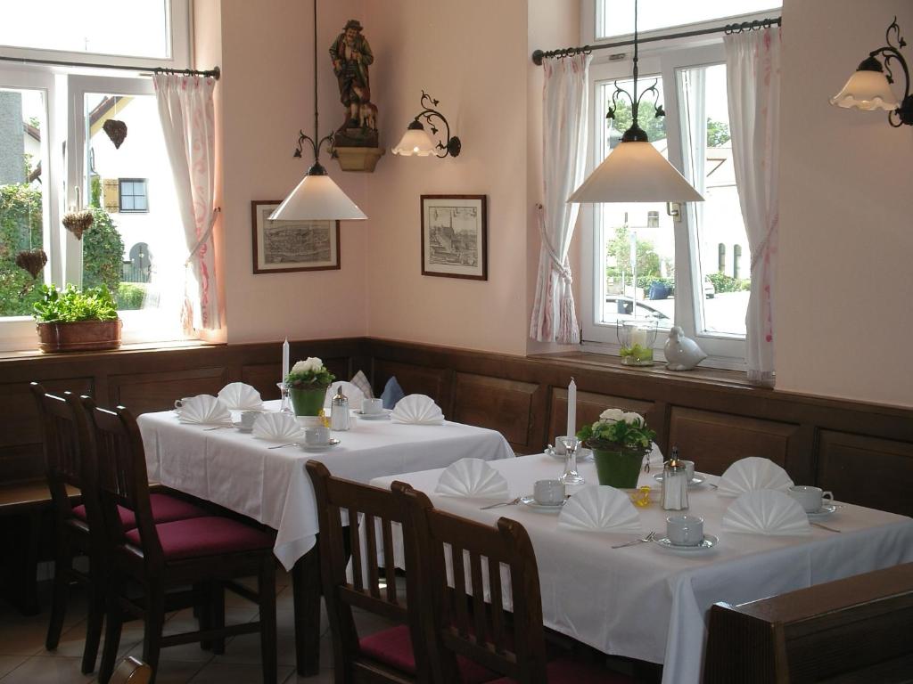 Restaurace v ubytování Hotel-Gasthof-Kohlmeier