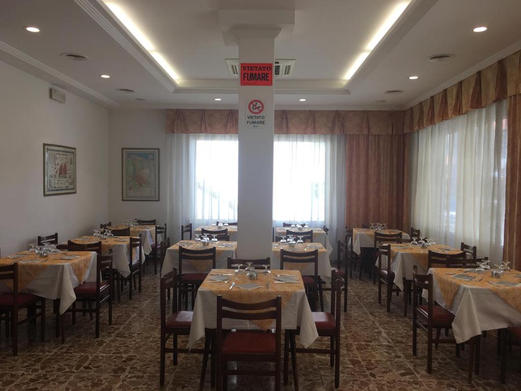 Restaurace v ubytování Hotel Villa Rinaldini