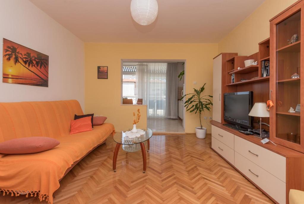 Apartmani Antunović Podgora - Apartment