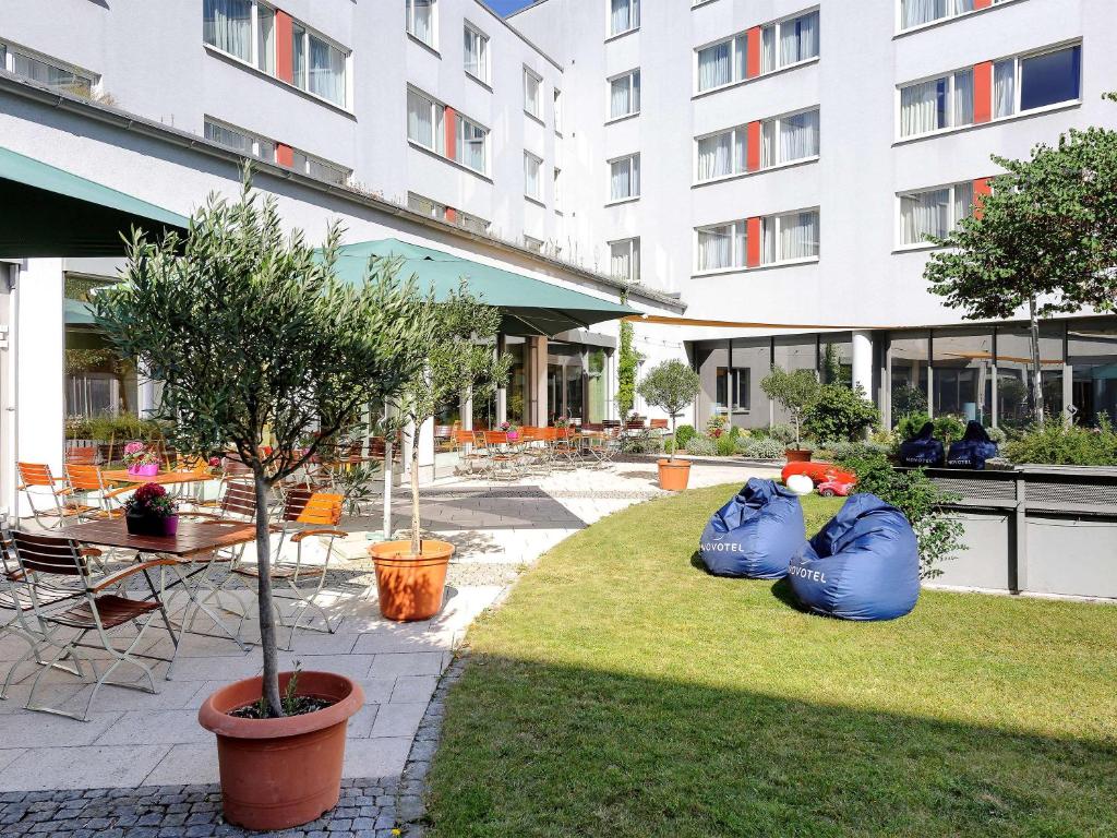 Zahrada ubytování Novotel Erlangen