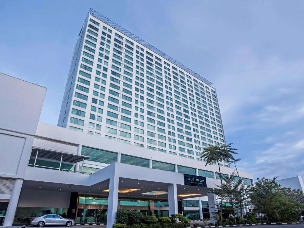 El edificio en el que está el hotel