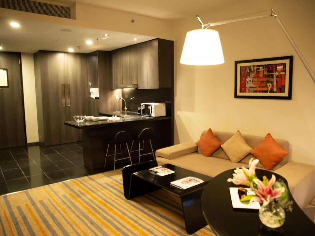 Posezení v ubytování Novotel Kolkata Hotel and Residences