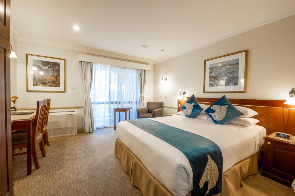 Twin Towers Inn - Resim 11