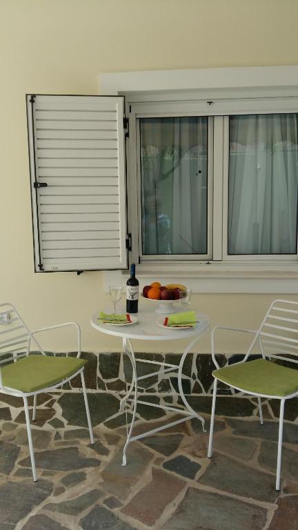 NN Deluxe room near Athens airport