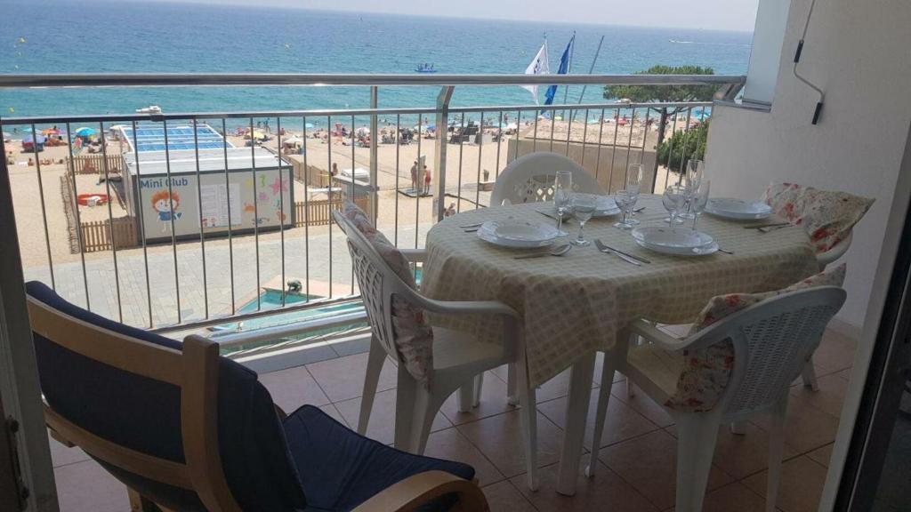 VILLAS COSETTE - Duplex Torrent, Platja dAro, Spain ...