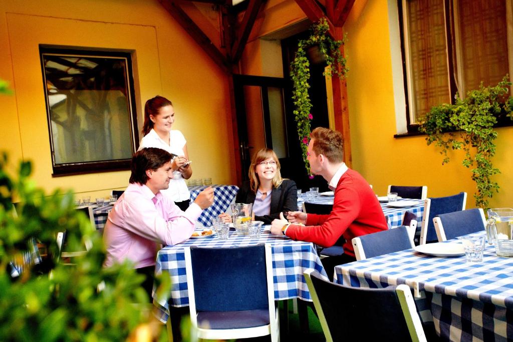 Hosté ubytování Hotel Merkur - Czech Leading Hotels