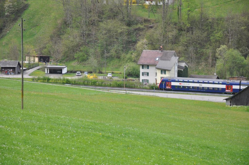 Photo de la galerie de l'établissement Ferienwohnungen Alter Raaben, à Rüti