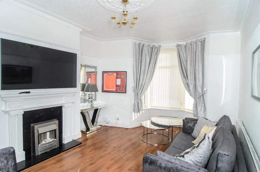 THIS IS ANFIELD cozy vacation home, Bayberry (NY), United Kingdom