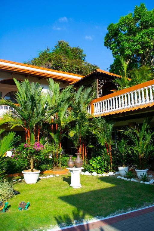 Jardín al aire libre en Hotel Villabosque Eco Boutique