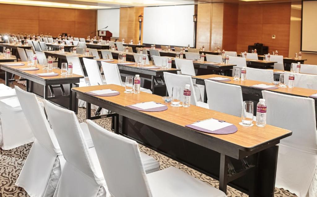 Restoran atau tempat lain untuk makan di Quest Hotel & Conference Center Cebu