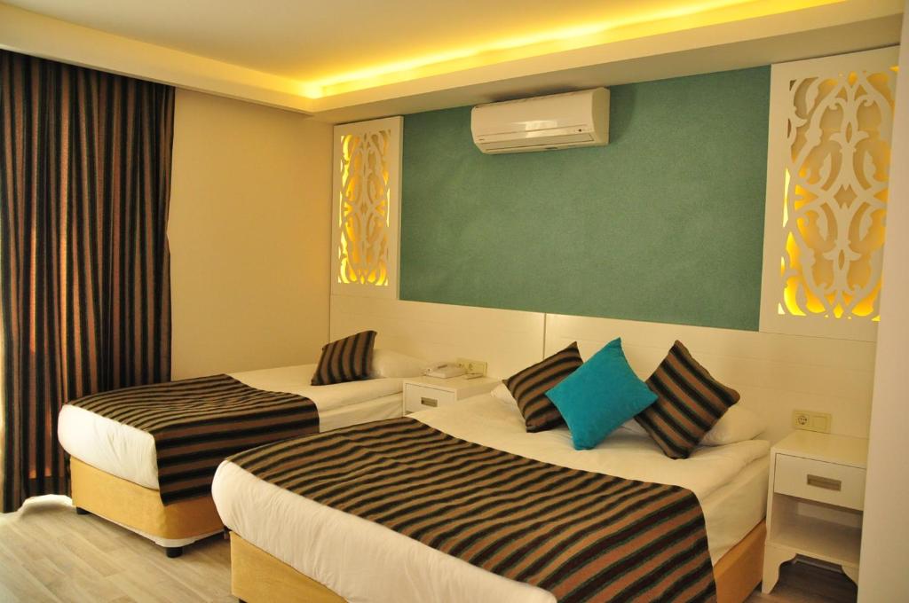 Aura Boutique Hotel - 17