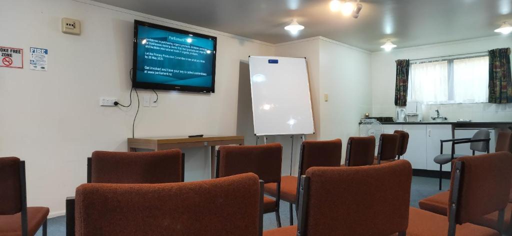 Cypress Court Motel - Resim 31