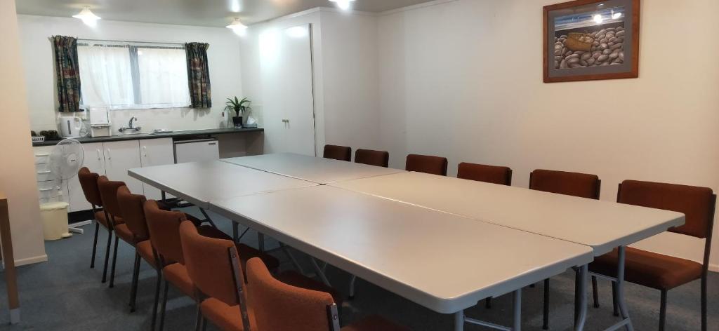 Cypress Court Motel - Resim 29